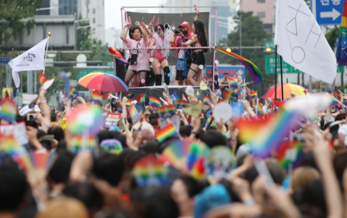 Seoul citizens and travelers from across Korea gather to celebrate Seoul Pride week in 2017. [Photo Credit: Google Images]